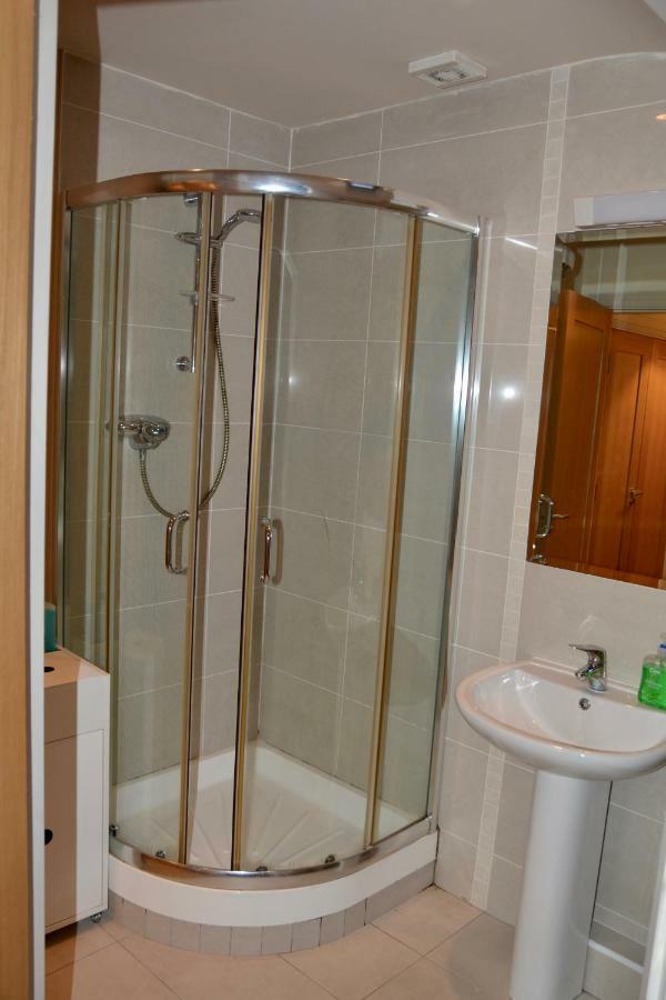 Apartment 3, Oakleigh House, Donnybrook Hill, Douglas Κορκ Εξωτερικό φωτογραφία